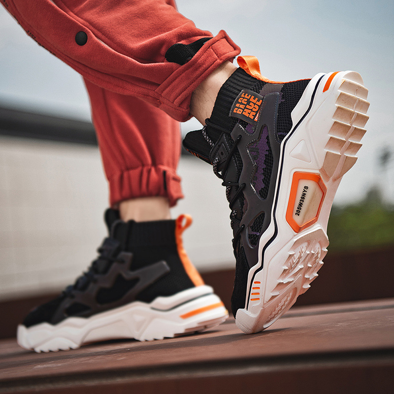 Perfect Fit Sneakers