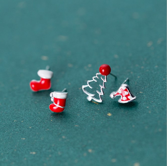 Christmas Earrings Image 2
