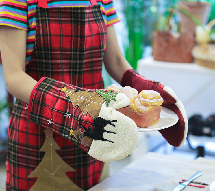 Christmas Doll Details