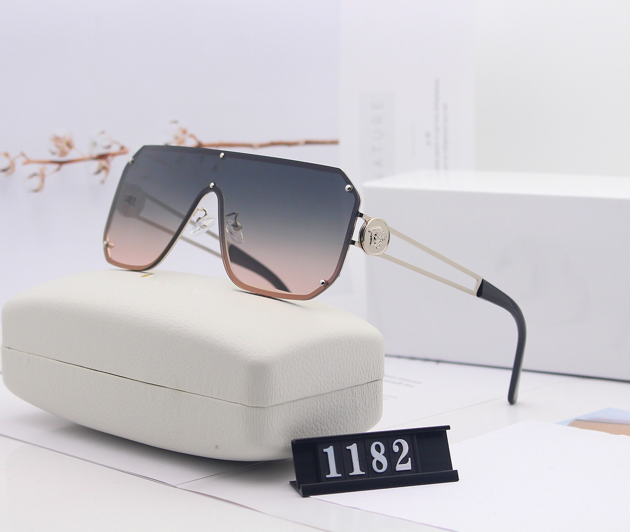 Sunglasses Image 4