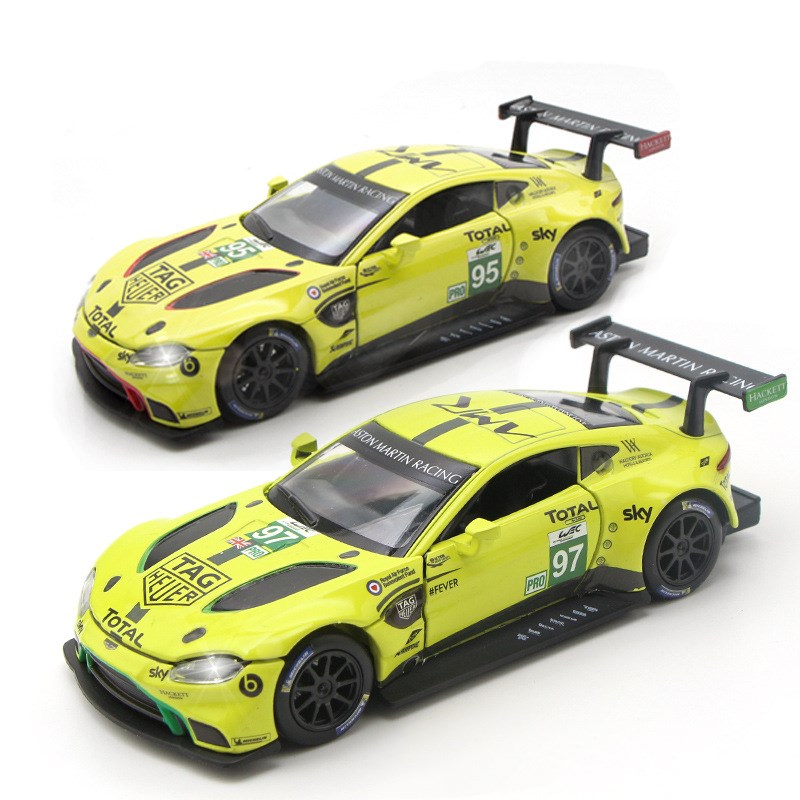 GTE Racing Car Model Image 3