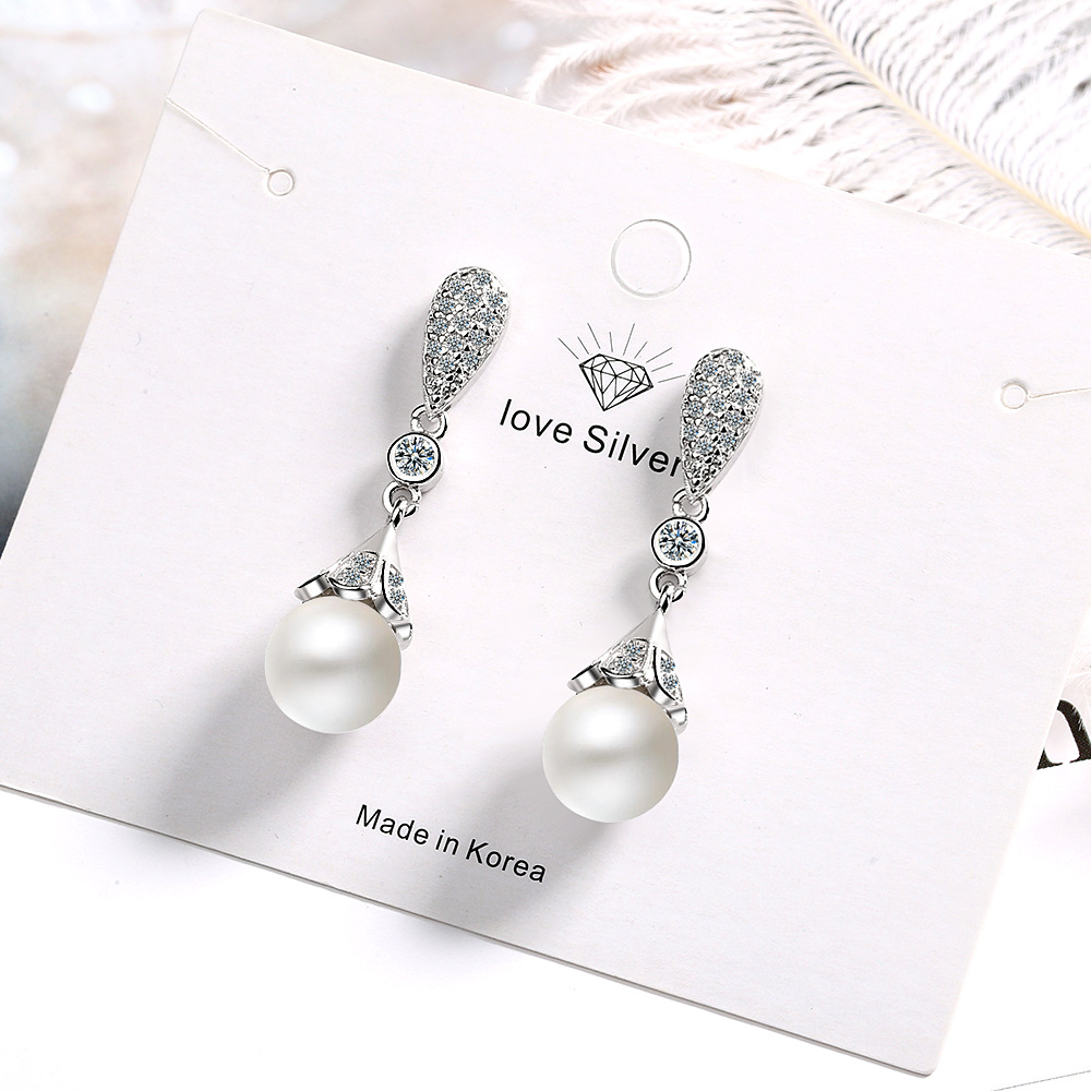Pearl Earrings Image 4