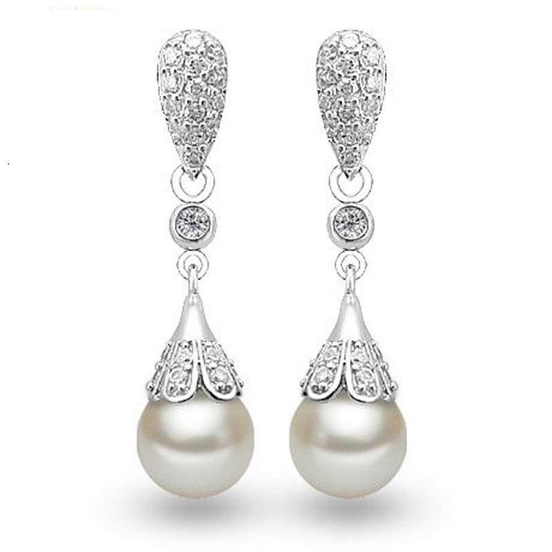 Pearl Earrings Image 1