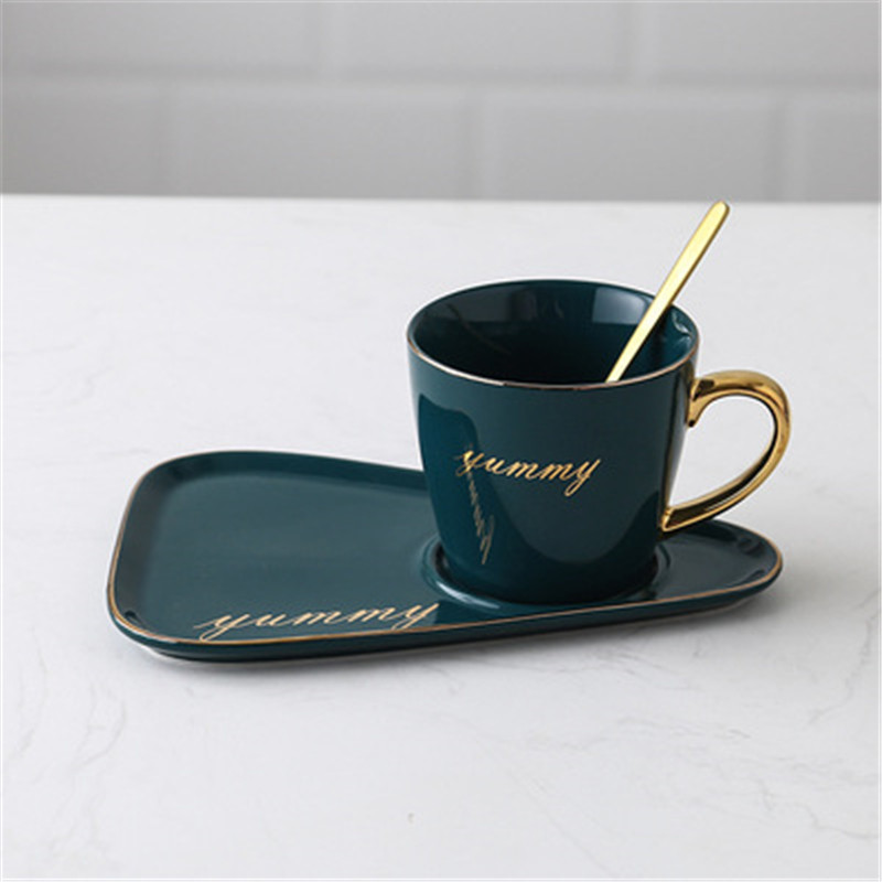 Variazioni di colore del set da caffè