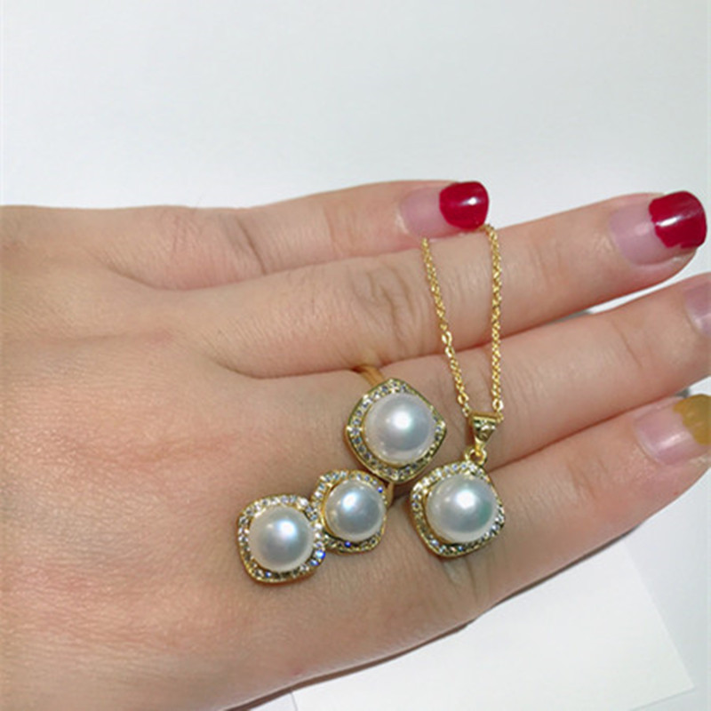 Elegant Jewelry Display