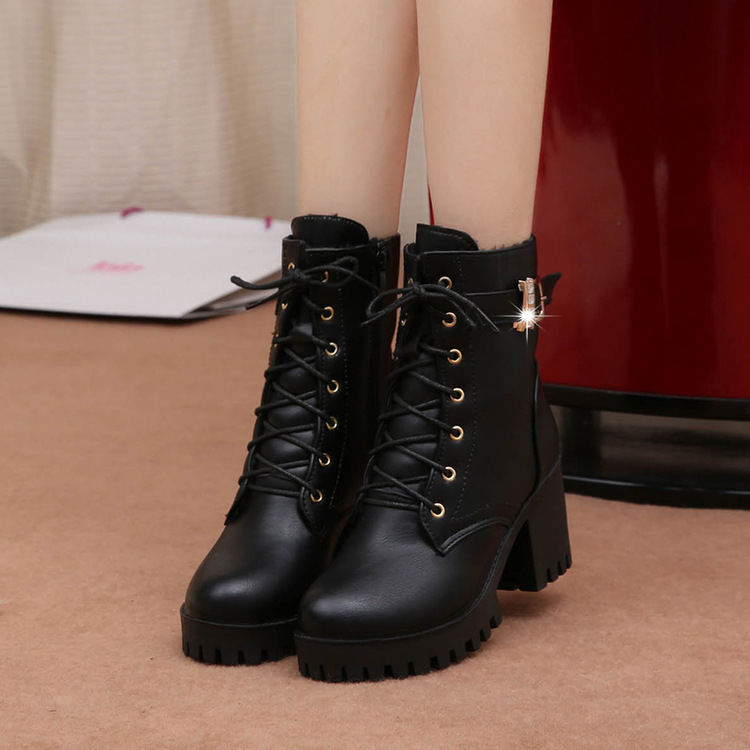 Chunky heeled side zipper ankle boots - Image 3