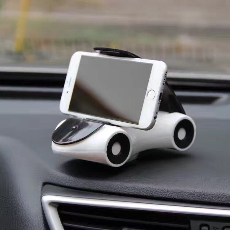 Car phone holder in use