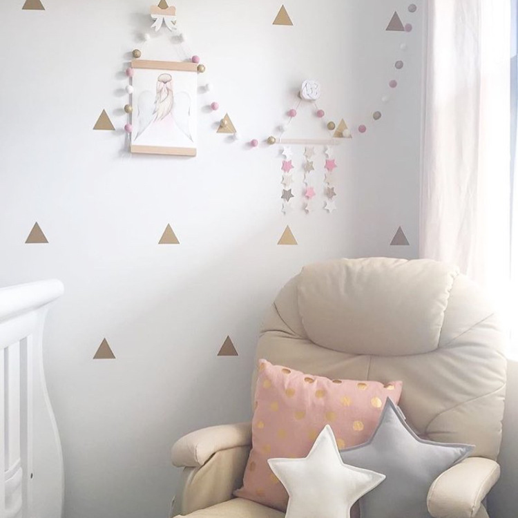 Decorative hanging ornament 1