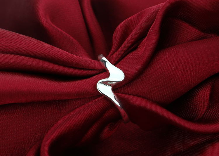 Electroplated Silver Lightning Ring Image 5