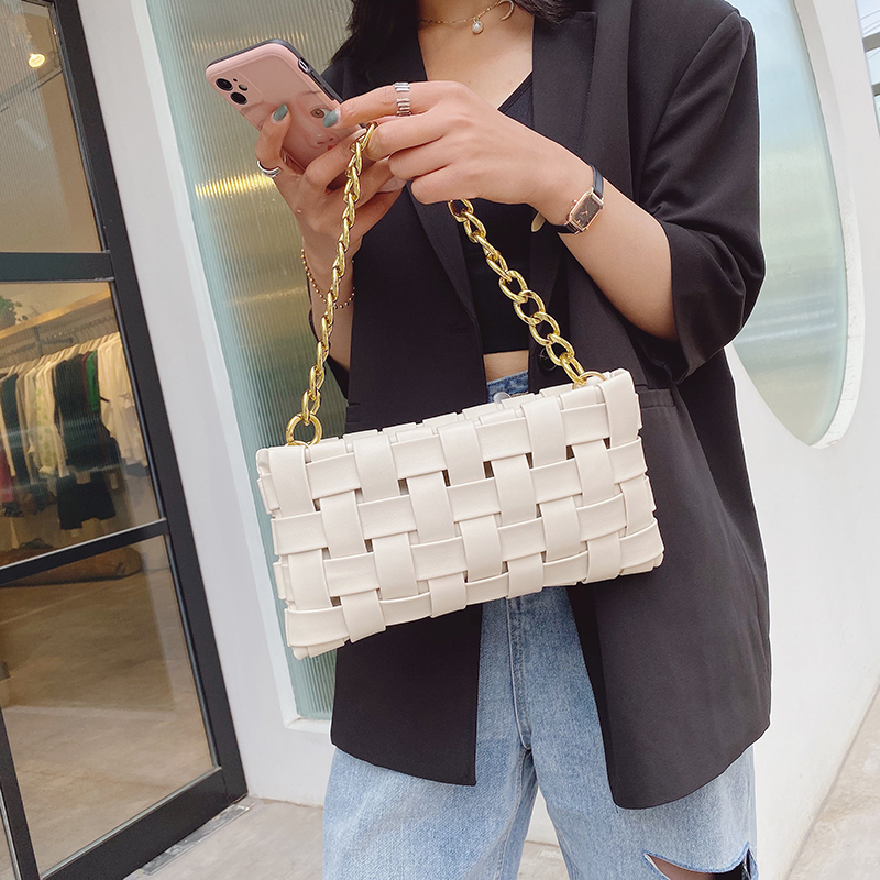 Woven Bag in Action
