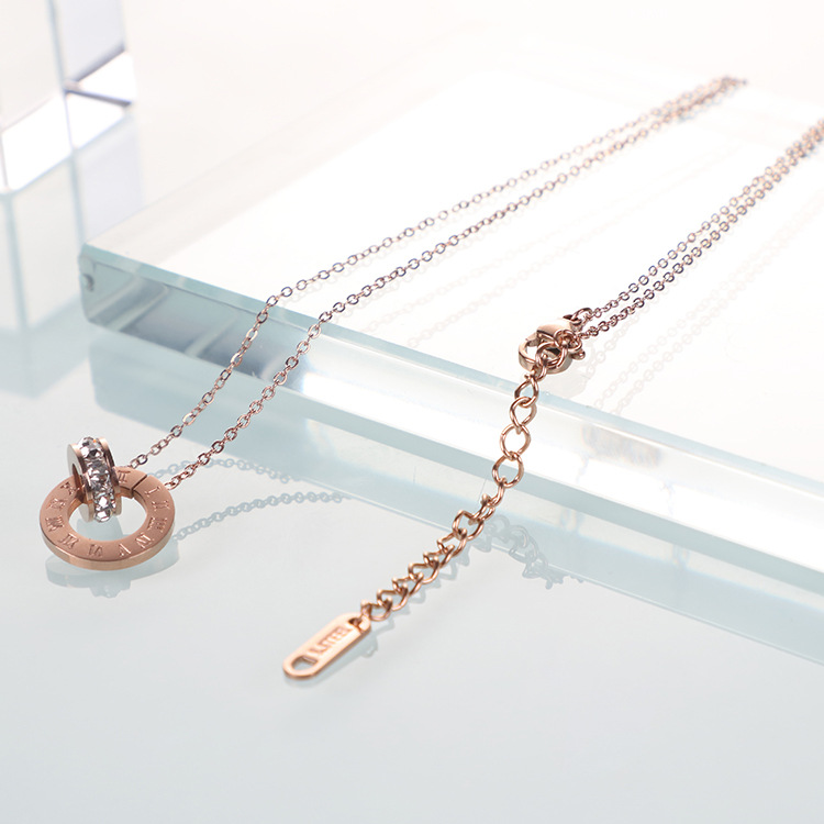 Necklace Image 4
