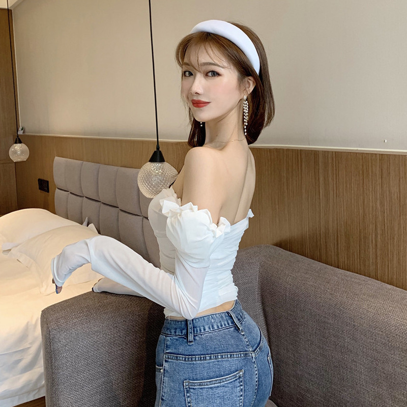 Off-shoulder T-shirt White