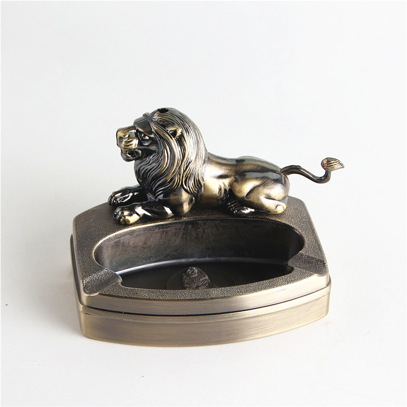 Lion Ashtray Lighter Image 2