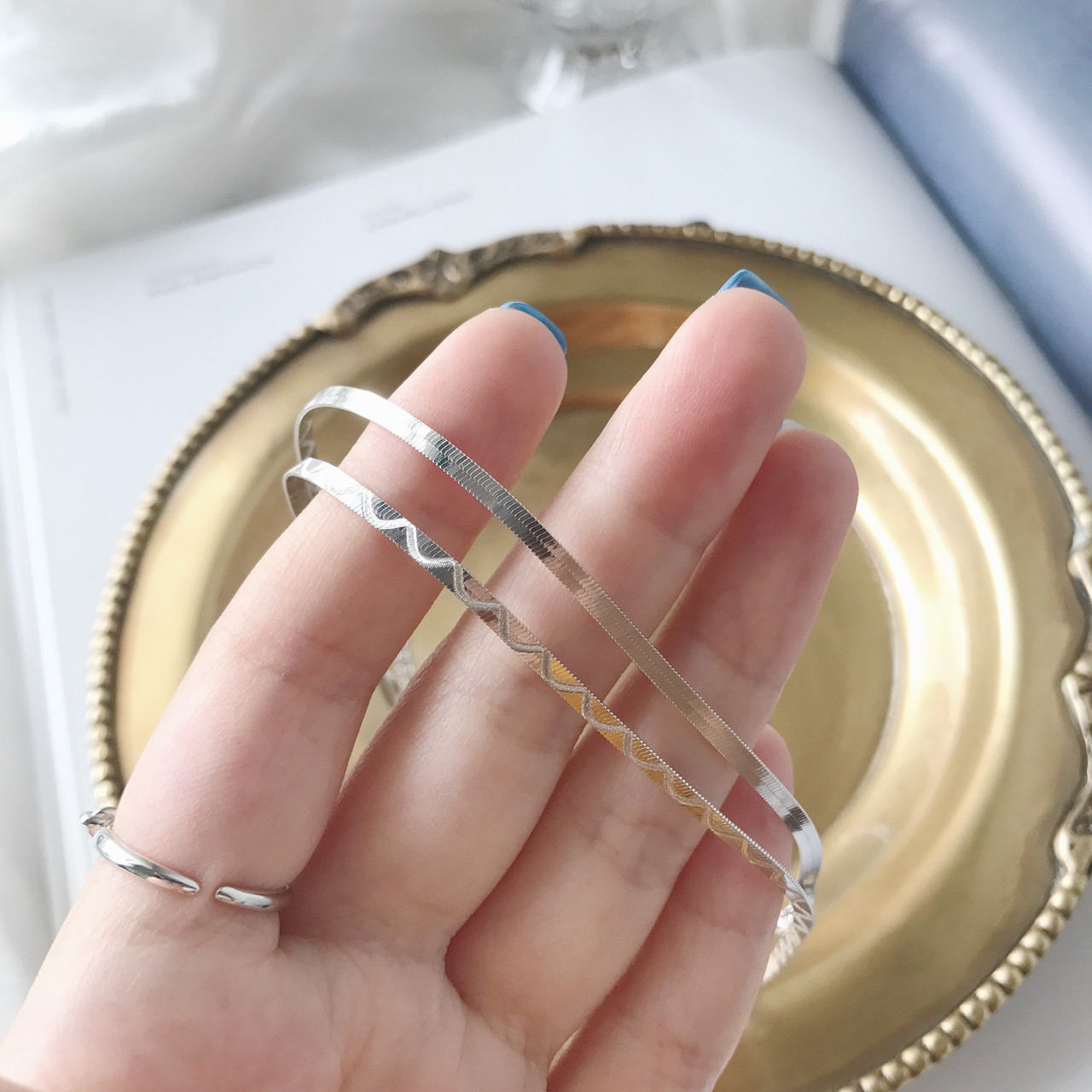 Snake Bone Chain Bracelet Image 3