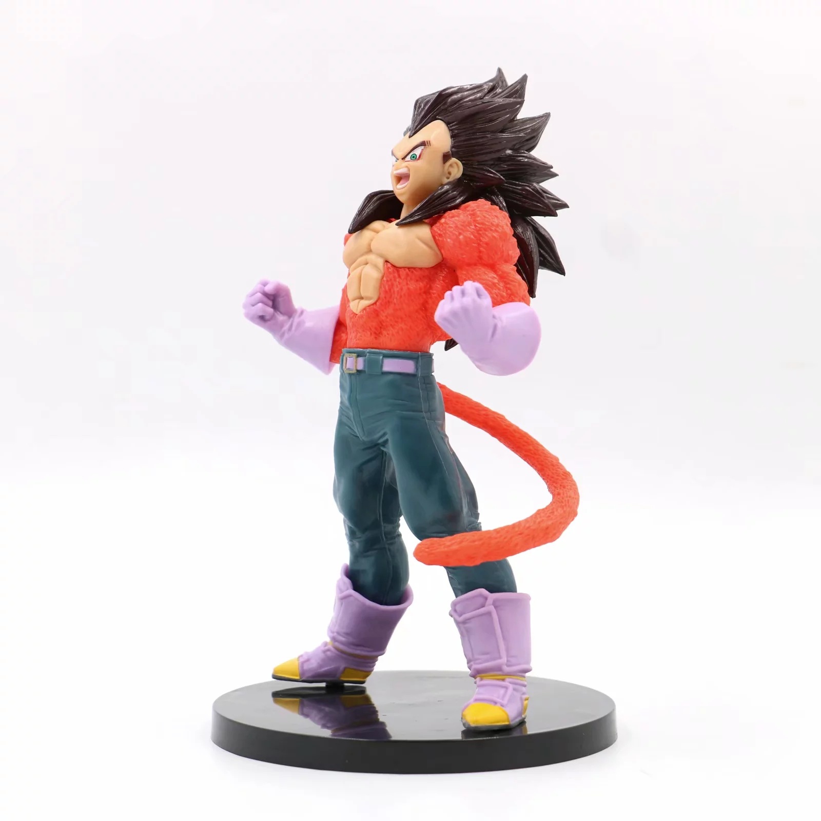 Figura de Vegeta Super Saiyan 4 3
