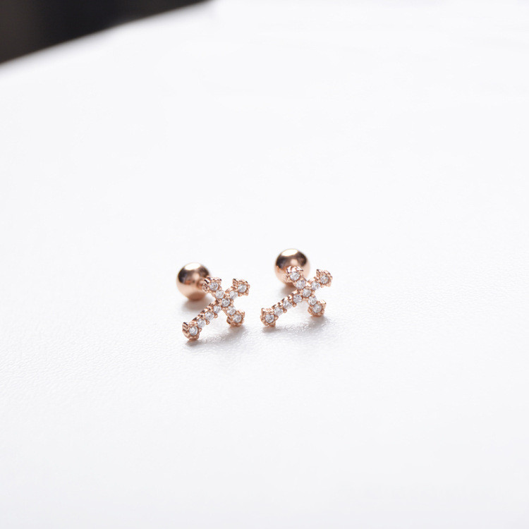 Elegant Design of 925 Sterling Silver Simple Cross Earrings