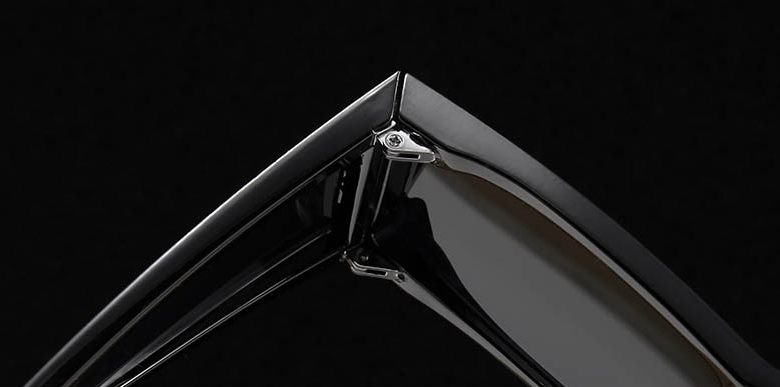 Oversized Sunglasses Image 3