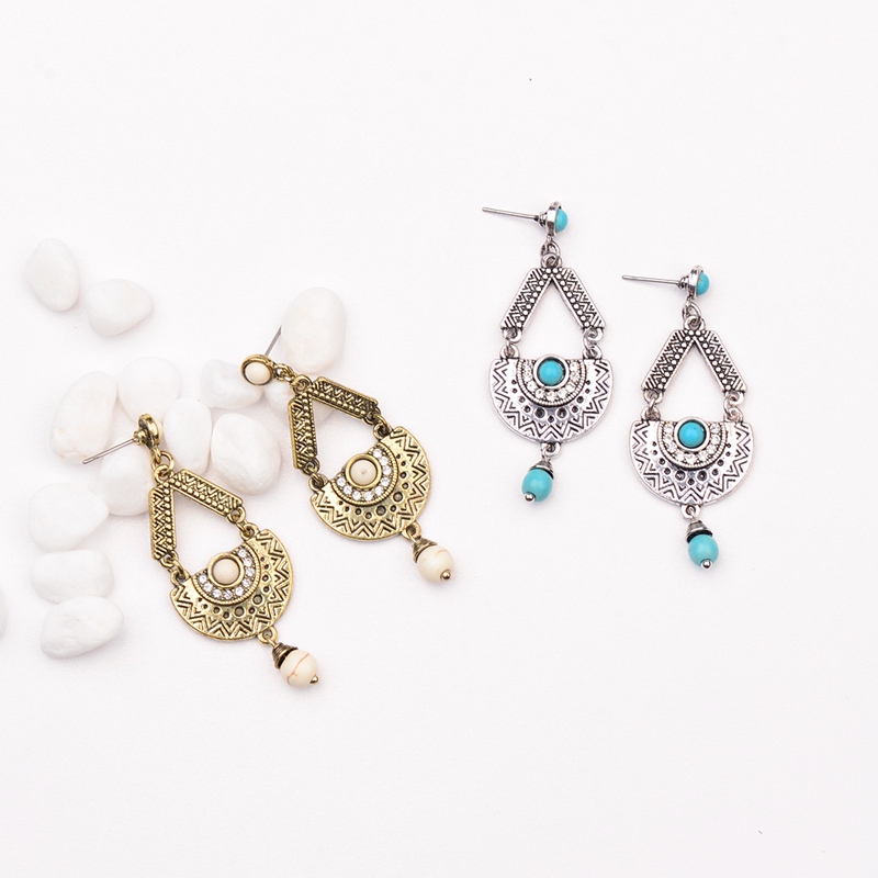 Detailed view of Geometric Oval Alloy Gemstone Earrings