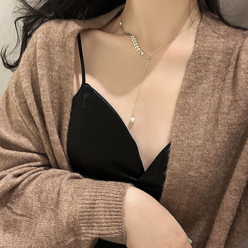 Choker Necklace Image 2