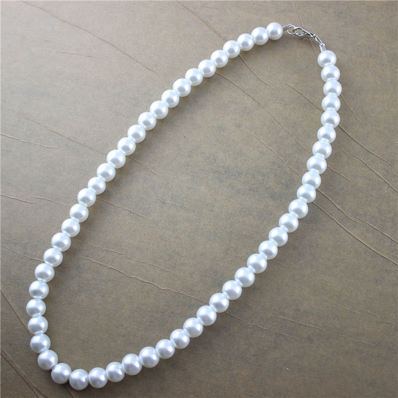 Imitation Pearl Necklace Image 5