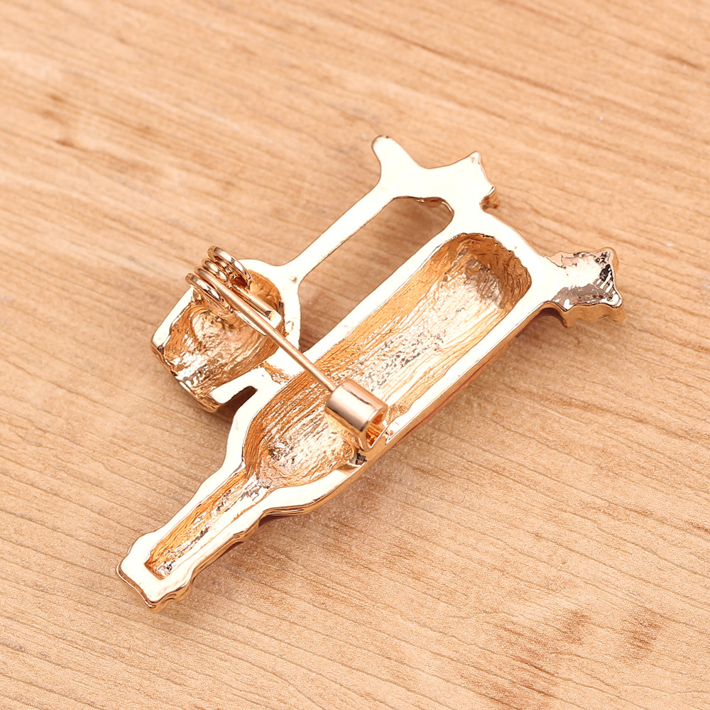 Clothing alloy drop oil diamond wine bottle brooch