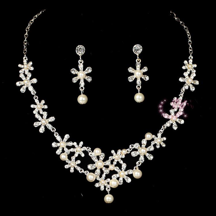 Bridal necklace