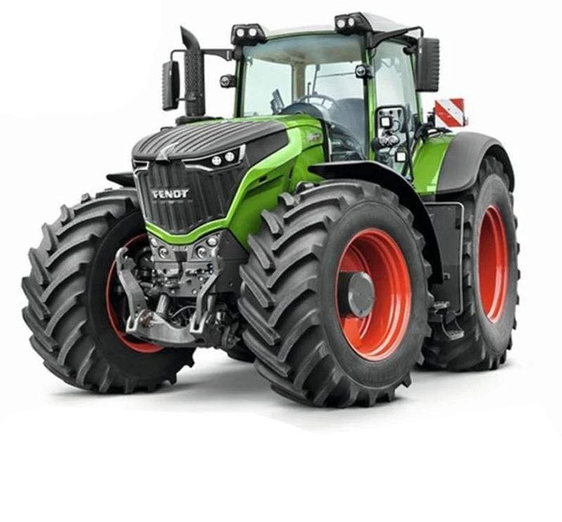 Remote-controlled tractor image 1