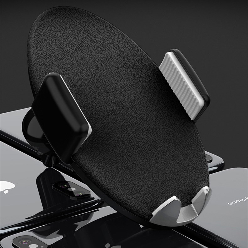 OPSO Wireless Car Charger Mount in action