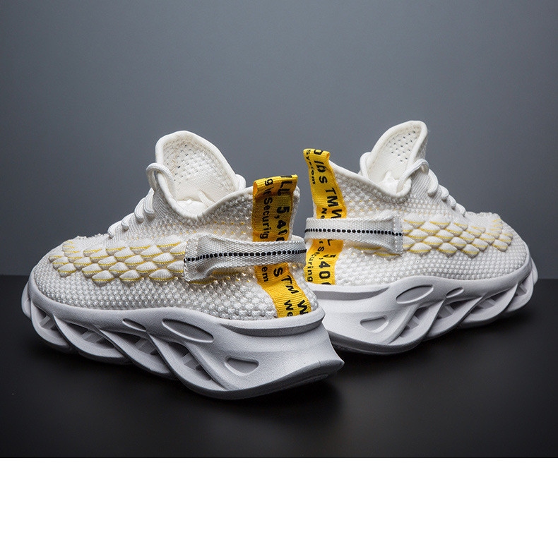 Men's Sports Shoes Image 2