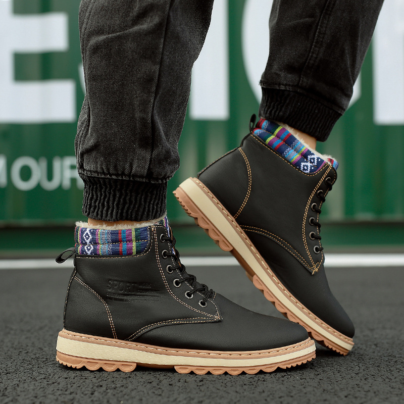 High-top hiking boots style 3