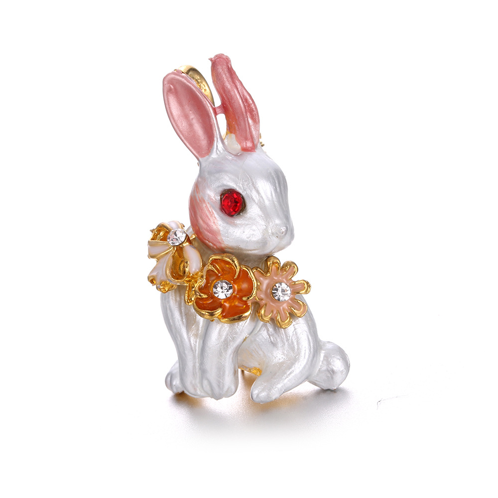Little white rabbit oil drip high-grade enamel brooch