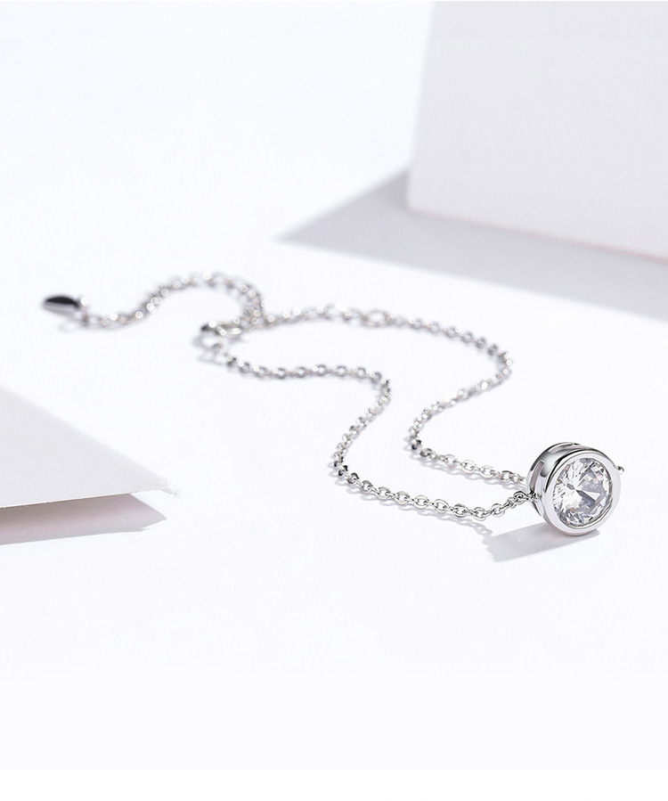 Minimalist Round Bracelet Image 2