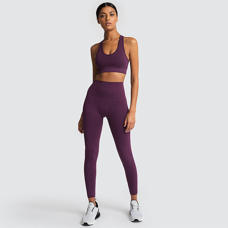 Seamless knitted vest suit