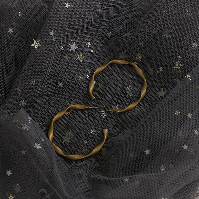 气质耳钉 - Effortless Style