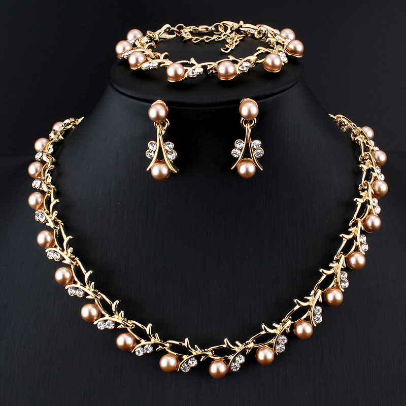 Jewelry Set Image 1