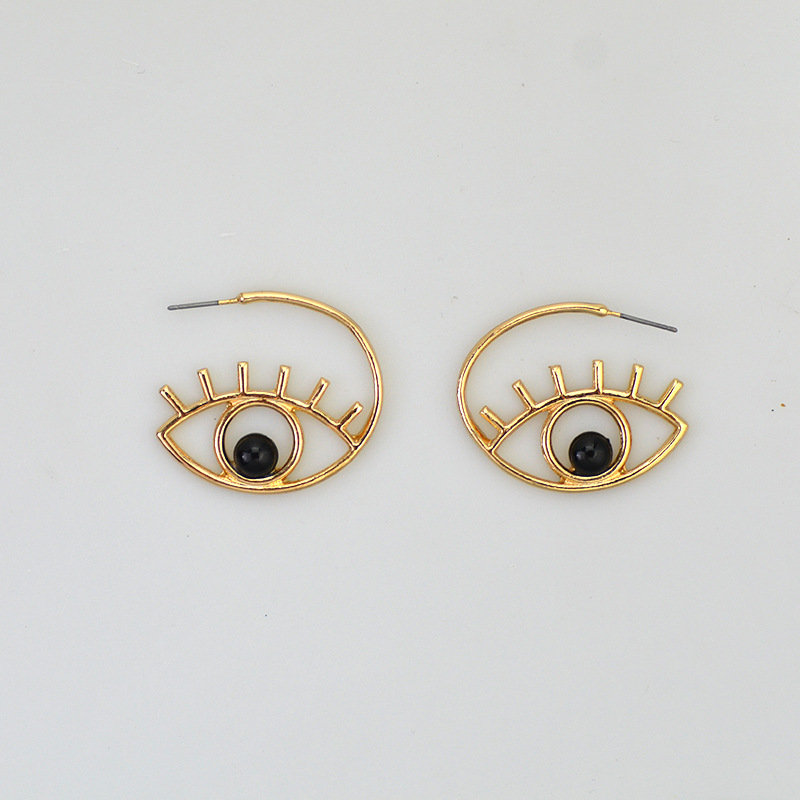 Devil's Eye Pearl Earrings Image 4