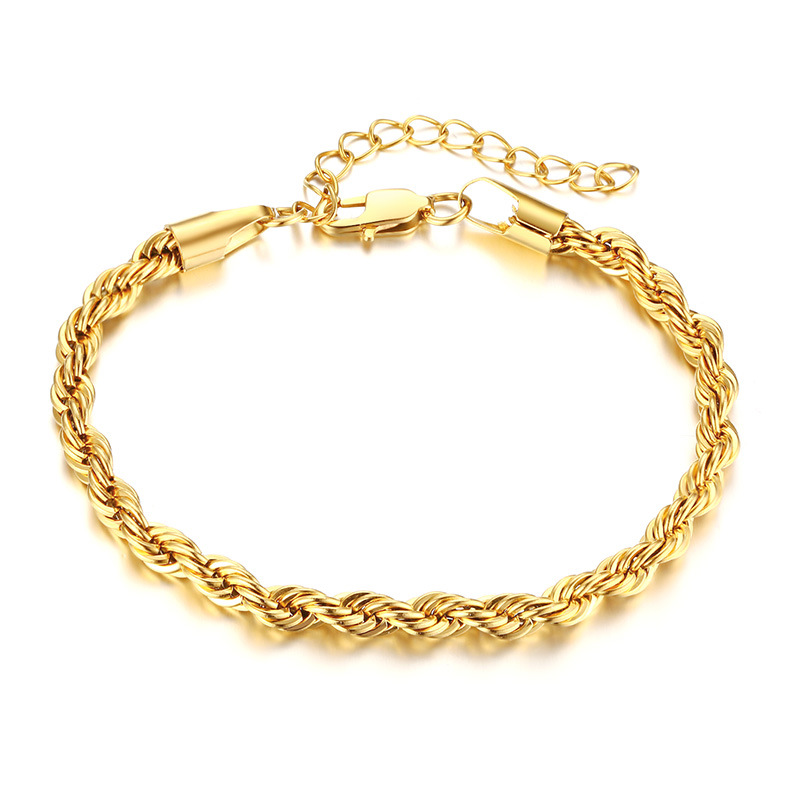 Stylish bracelet in gold