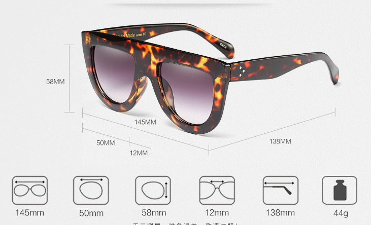Trendy oversized sunglasses with leopard print