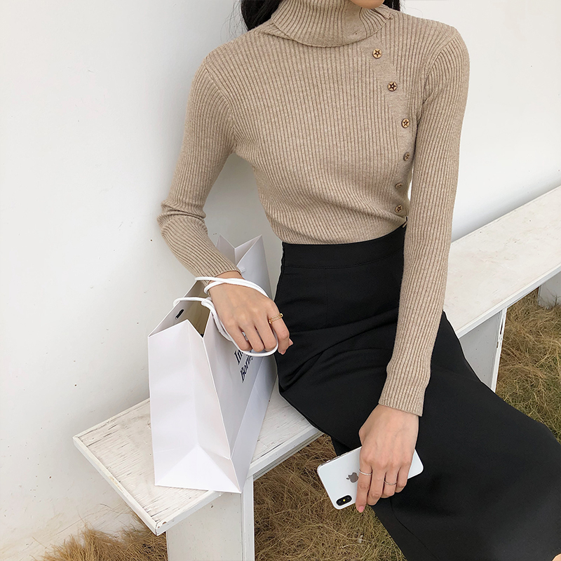 High-neck knit sweater in Khaki