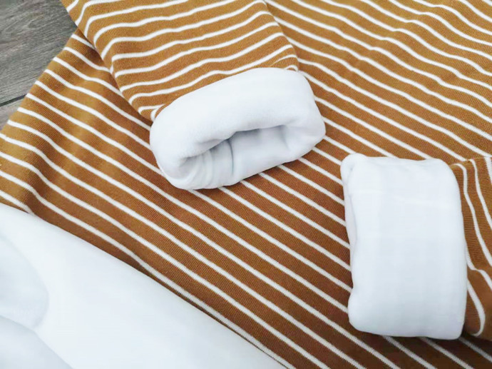 Children's striped high neck bottoming shirt