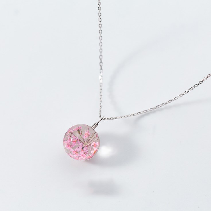 Stylish Floral Necklace on Display