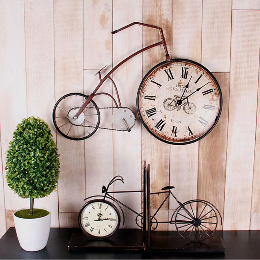 Vintage Bicycle Wall Clock Detail