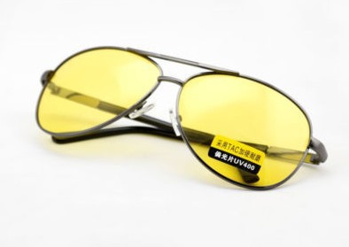 Men's Polarized Sunglasses Close Up