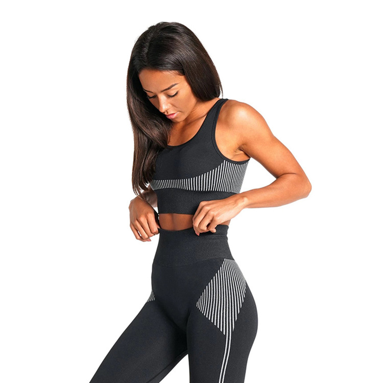 Seamless Yoga Set Image 4