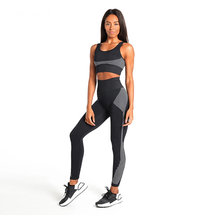 Seamless Yoga Set Image 8