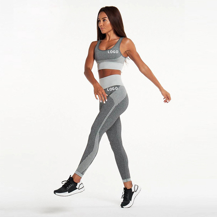 Seamless Yoga Set Image 6