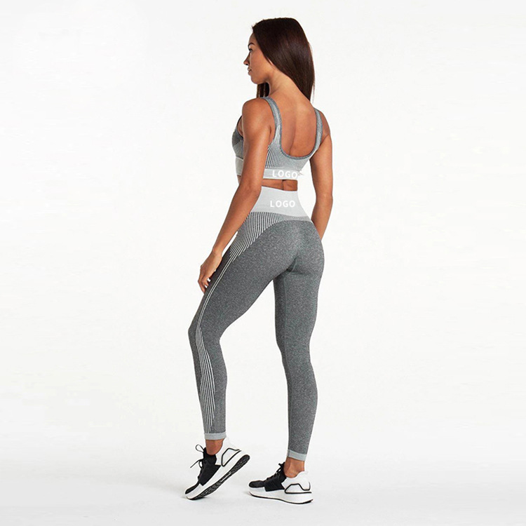 Seamless Yoga Set Image 9