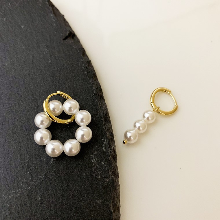 Pearl Earrings Lifestyle Image