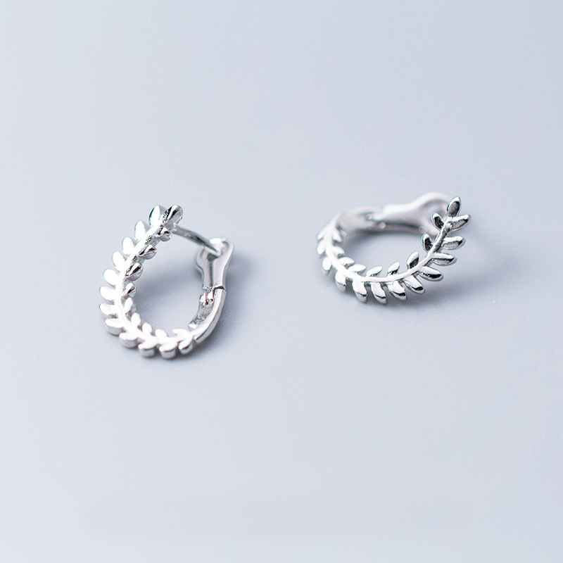 s925 Silver Leaf Earrings Image 1