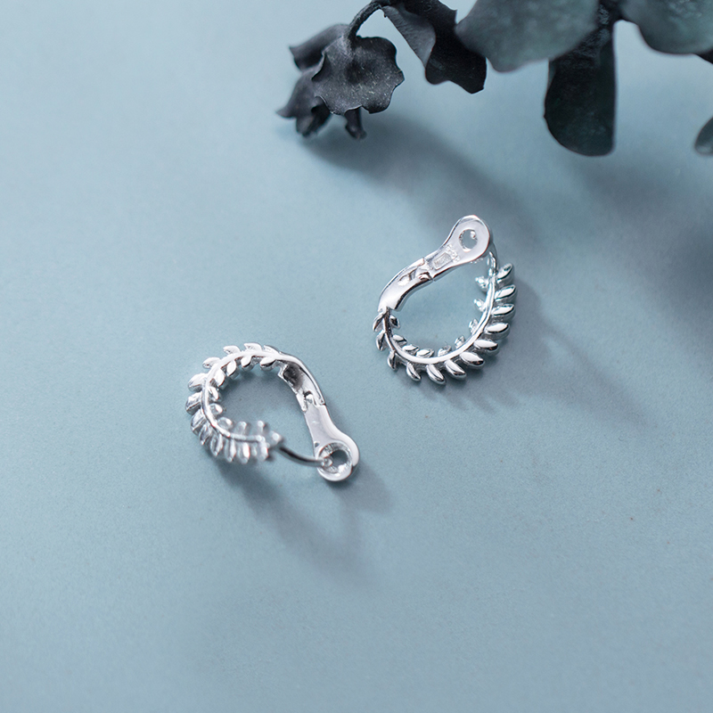 s925 Silver Leaf Earrings Image 2